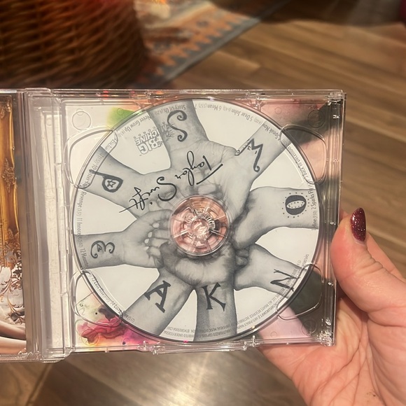 Speak now - Picture 3 of 4